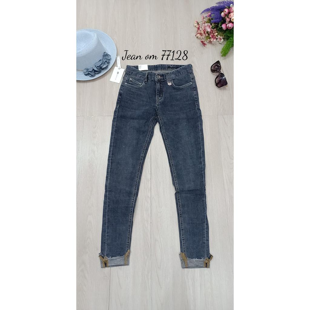 Jean om 01 Z7712802