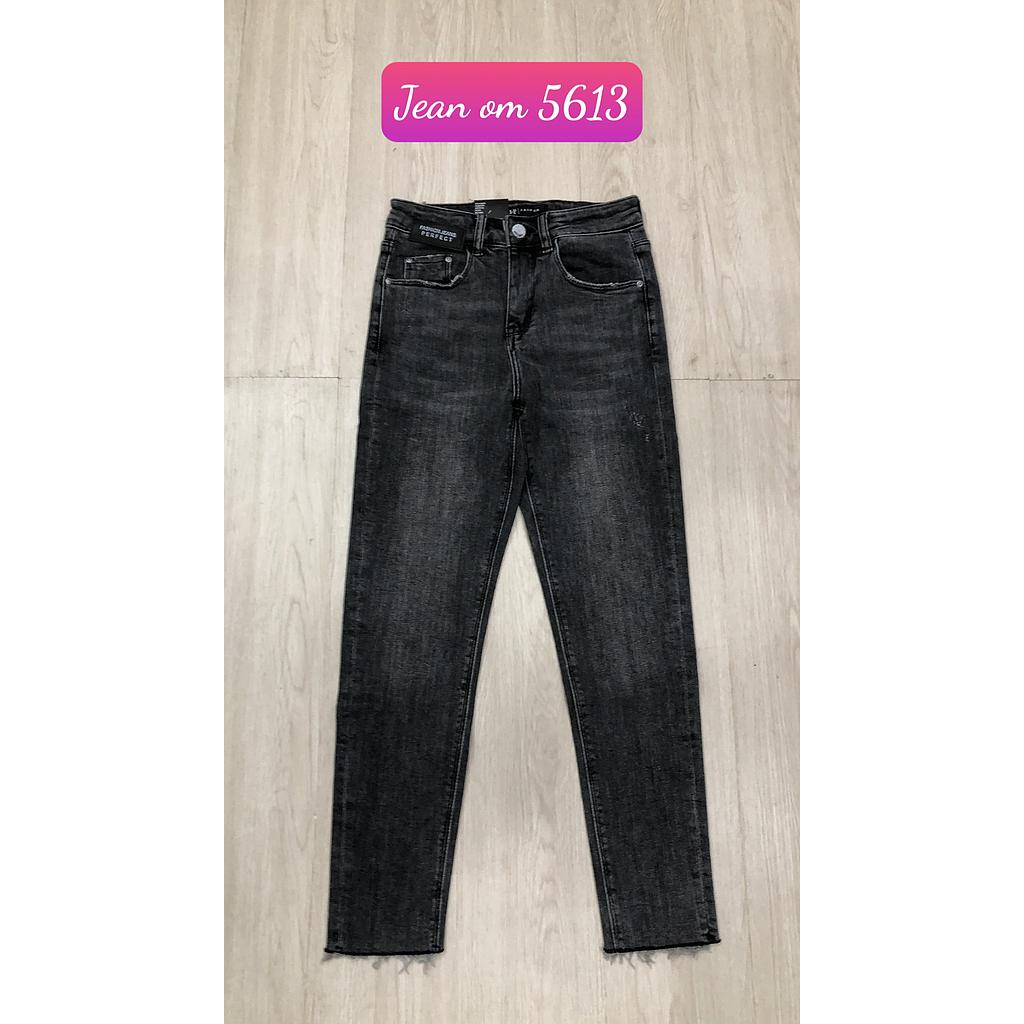 Jean ong om 2 561302