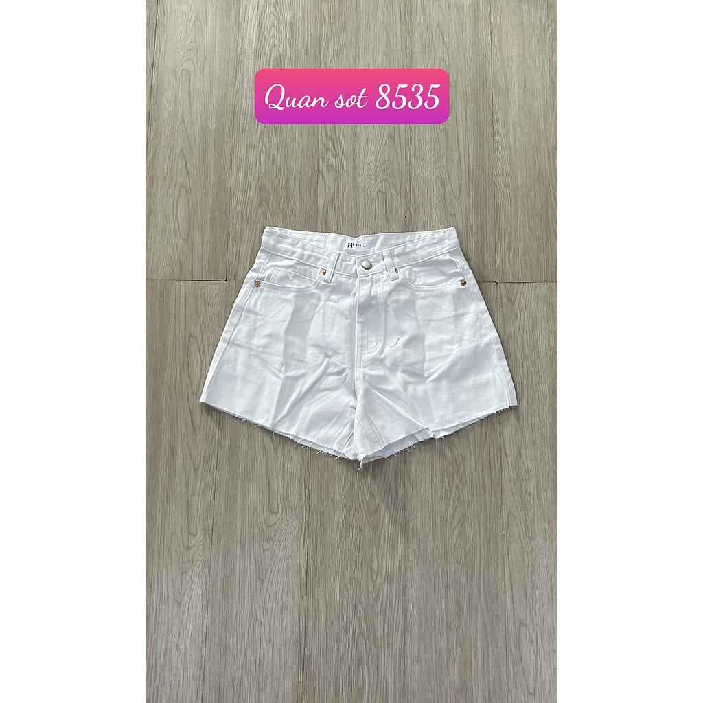 Quan sot 8535-402